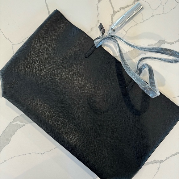 Victorias Secret Weekender Tote Faux Pebble Leather With Silver Tassel - Picture 6 of 12